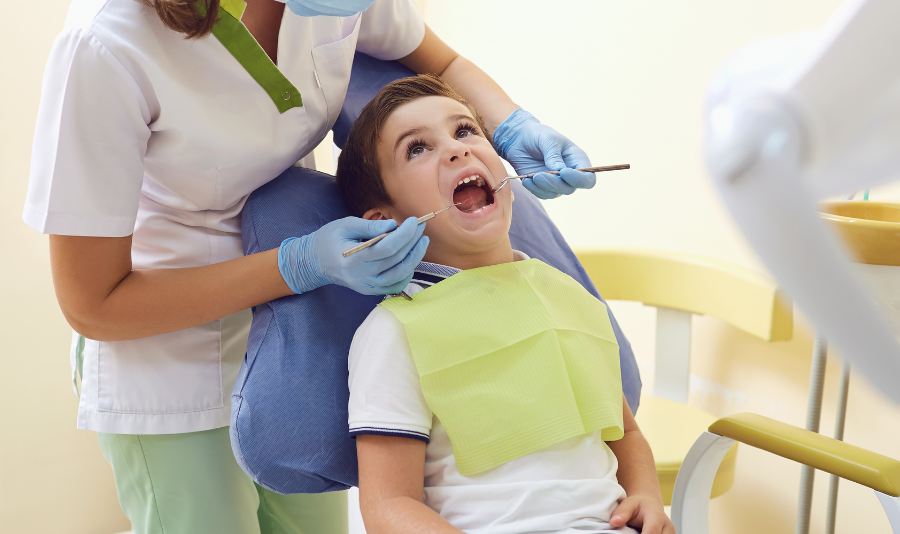 Los Problemas más Comunes en los Dientes de los Niños